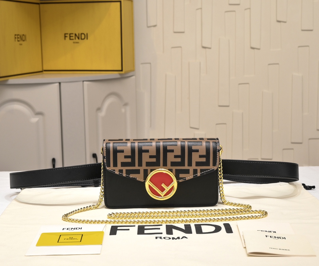 TOP FENDI Fend Chain Messenger Waist Bag - Black