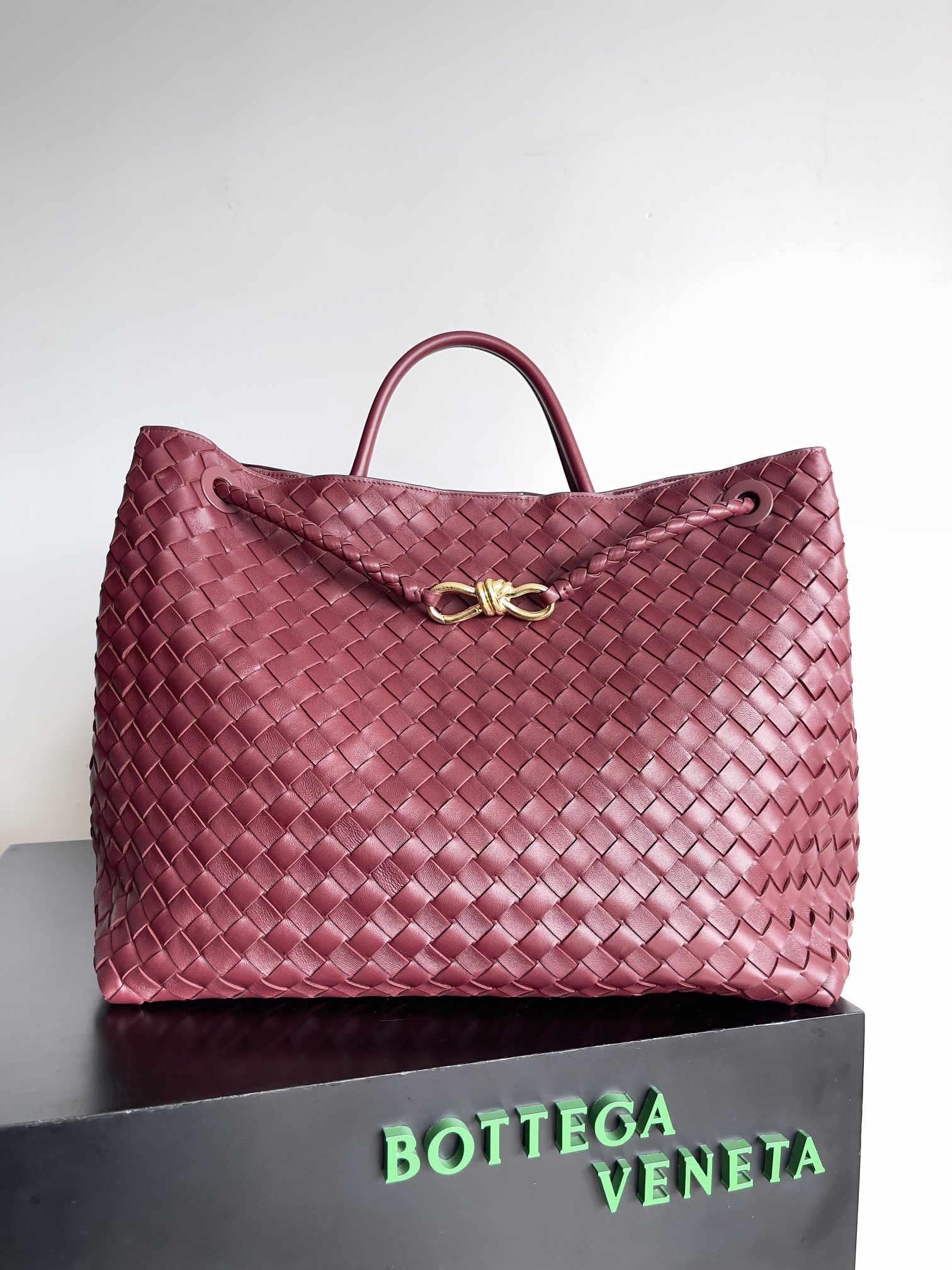 TOP Bottega Veneta BV Andiamo Bags - Red