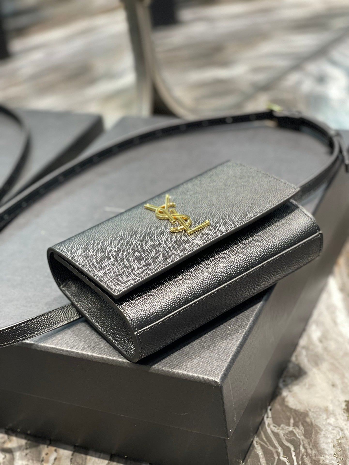 TOP Yves Saint Laurent YSL Kate Grainy Belt Bag 18×12×4.5cm - Black