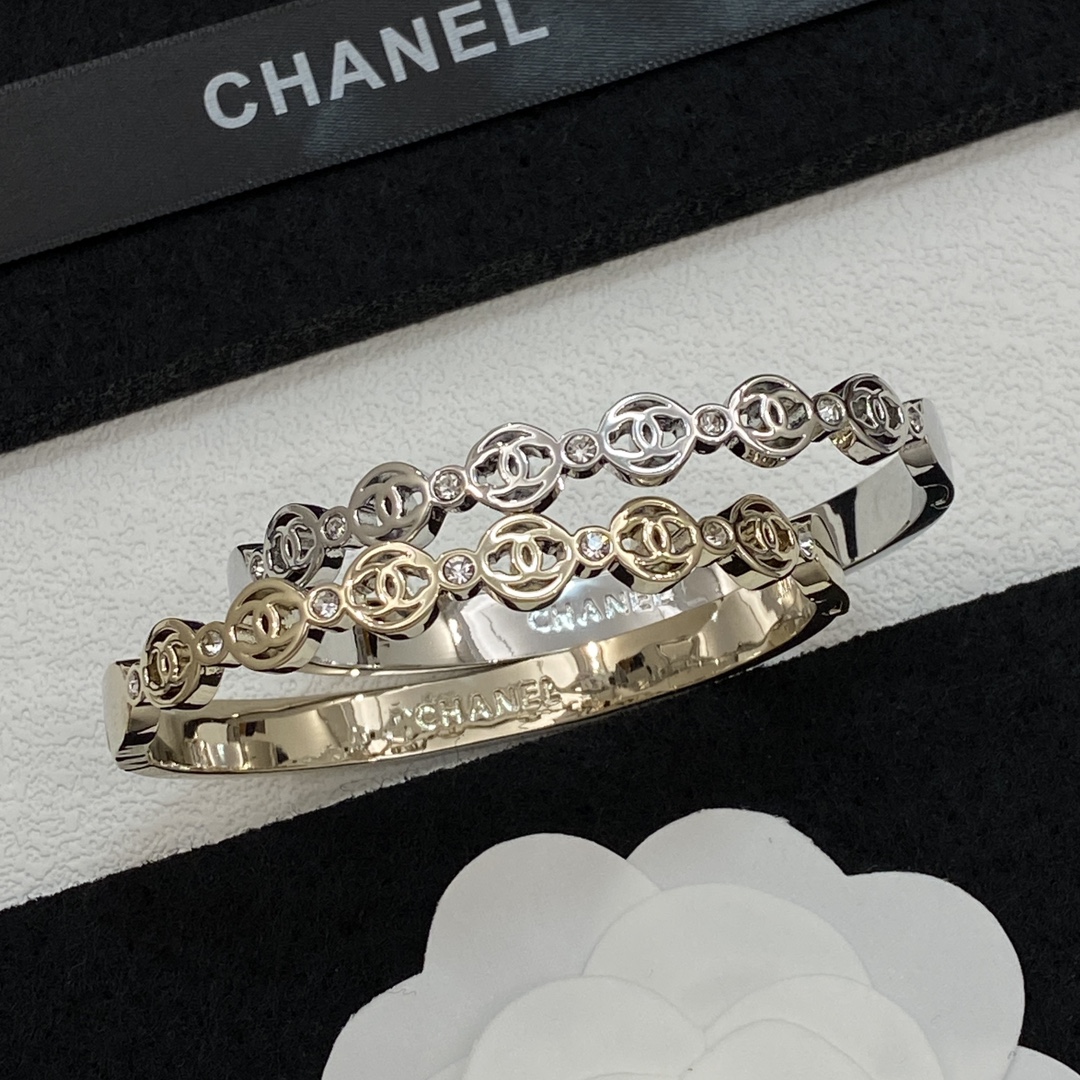 TOP CHANEL Bracelet - 2 Colors