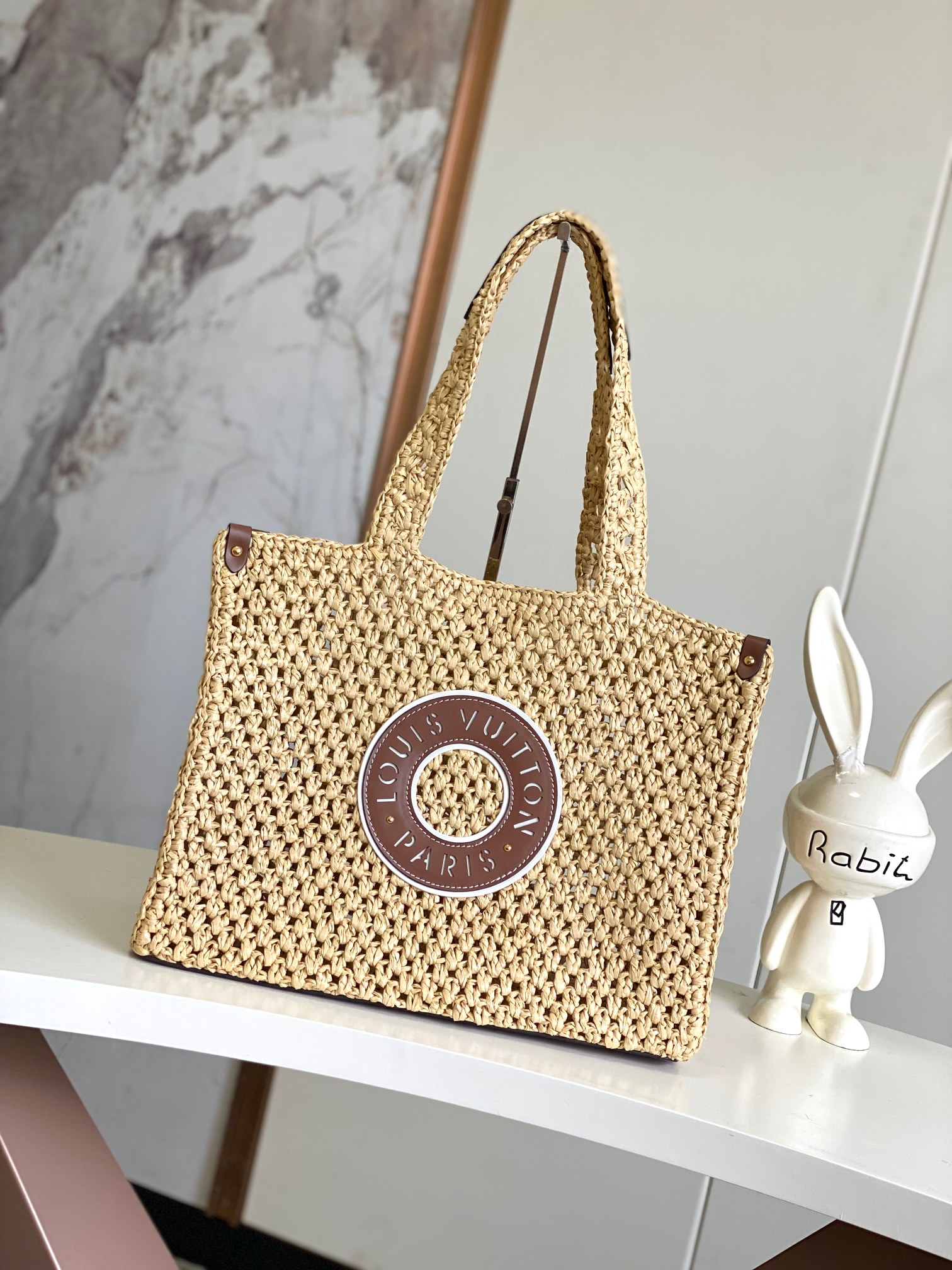 TOP Louis Vuitton LV On The Go MM Bag 37.5 × 30× 17cm- Beige