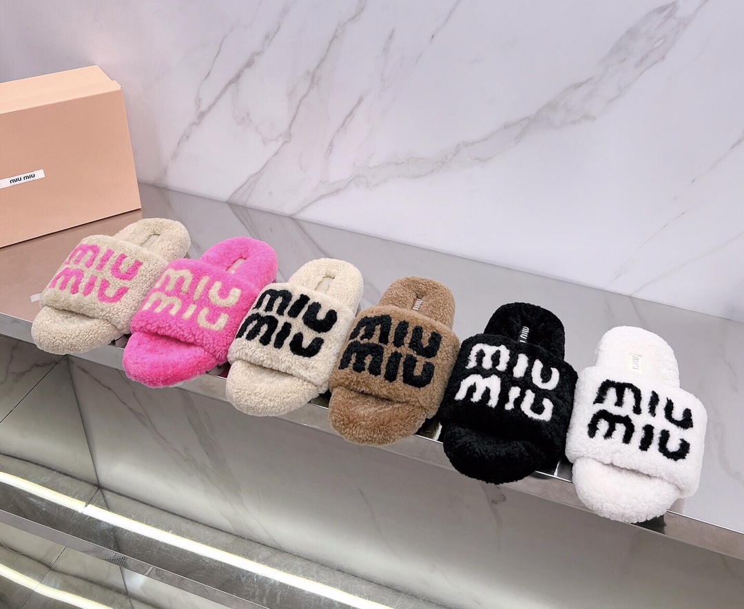 TOP Miu Miu Fur Slippers - 6 Color