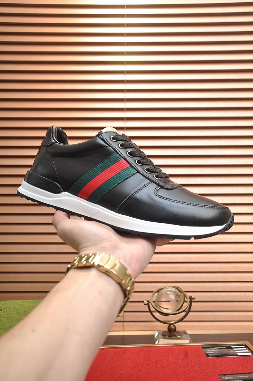 TOP GUCCI Men's SNEAKER-2 Colors