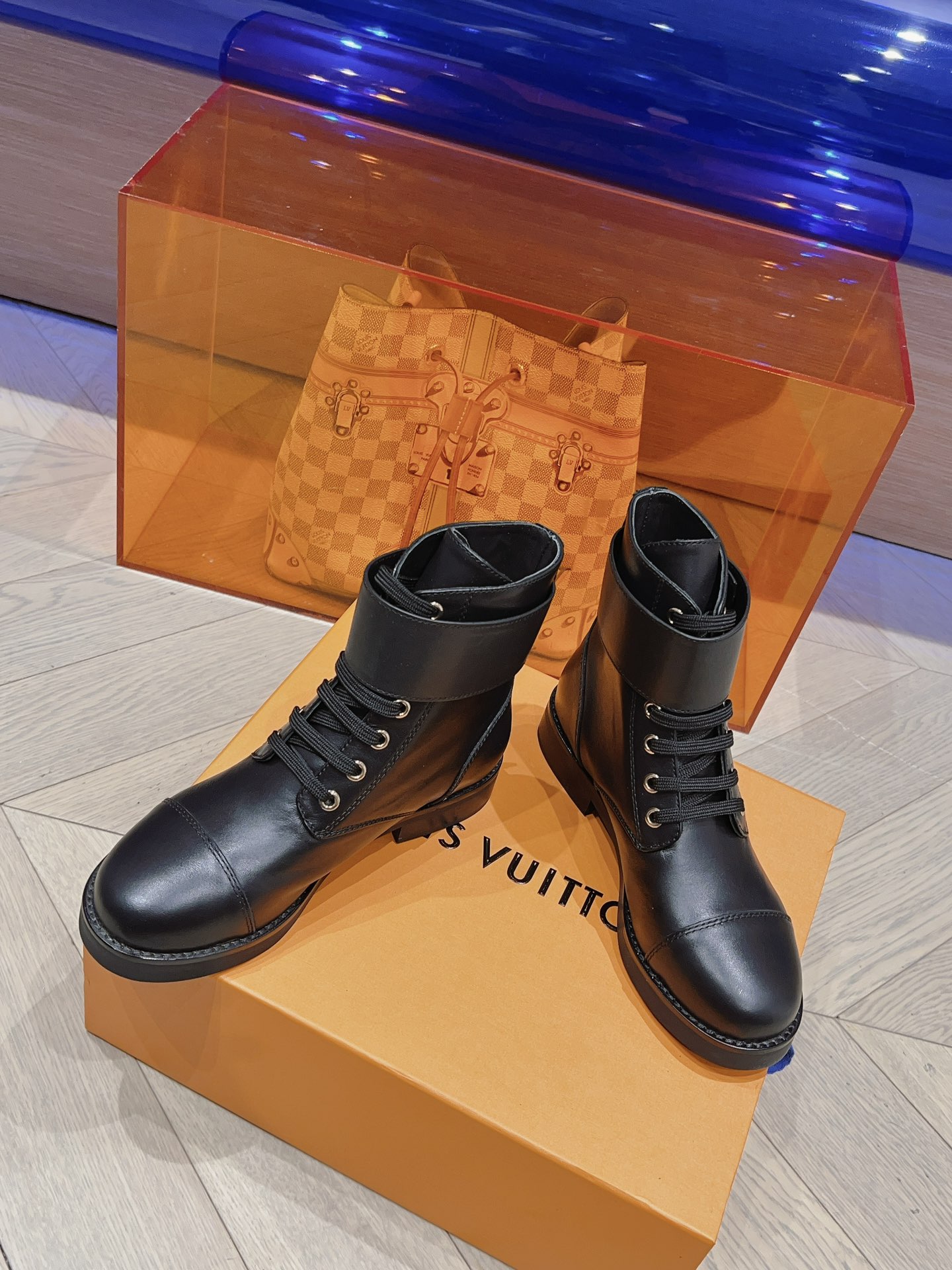 TOP Louis Vuitton LV Super Versatile Cowhide Boots - Two Colors