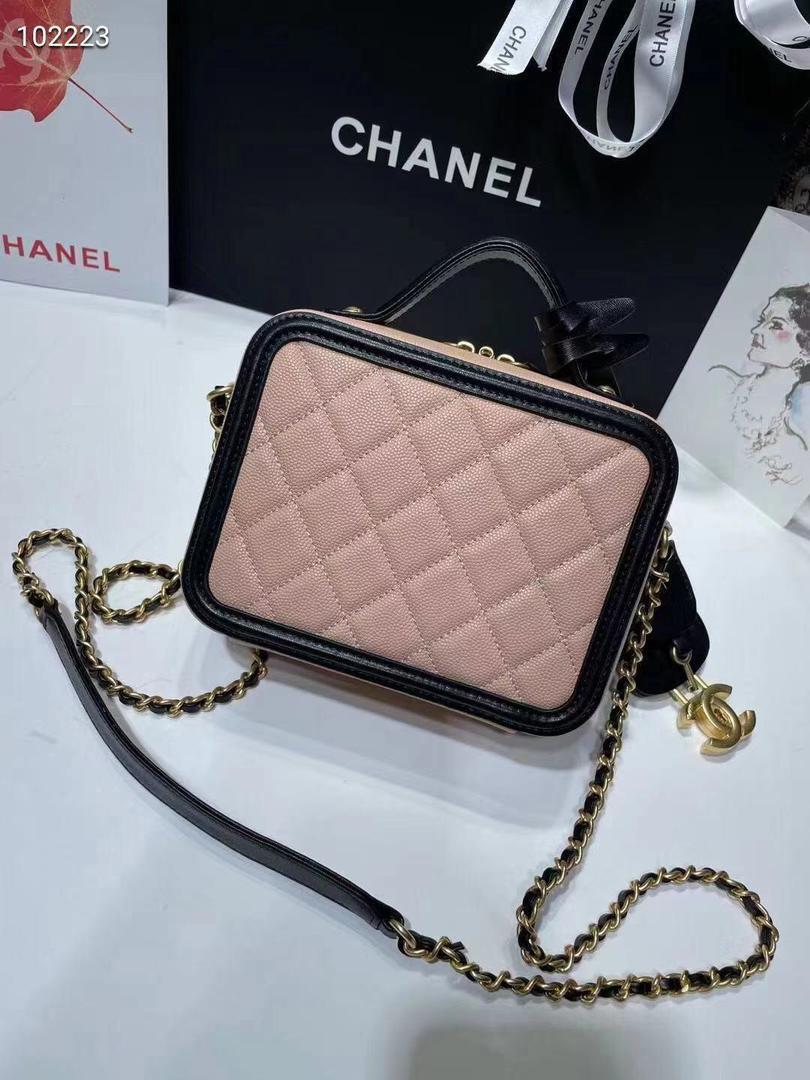TOP CHANEL Vanity Case Bag  Small - Light Pink