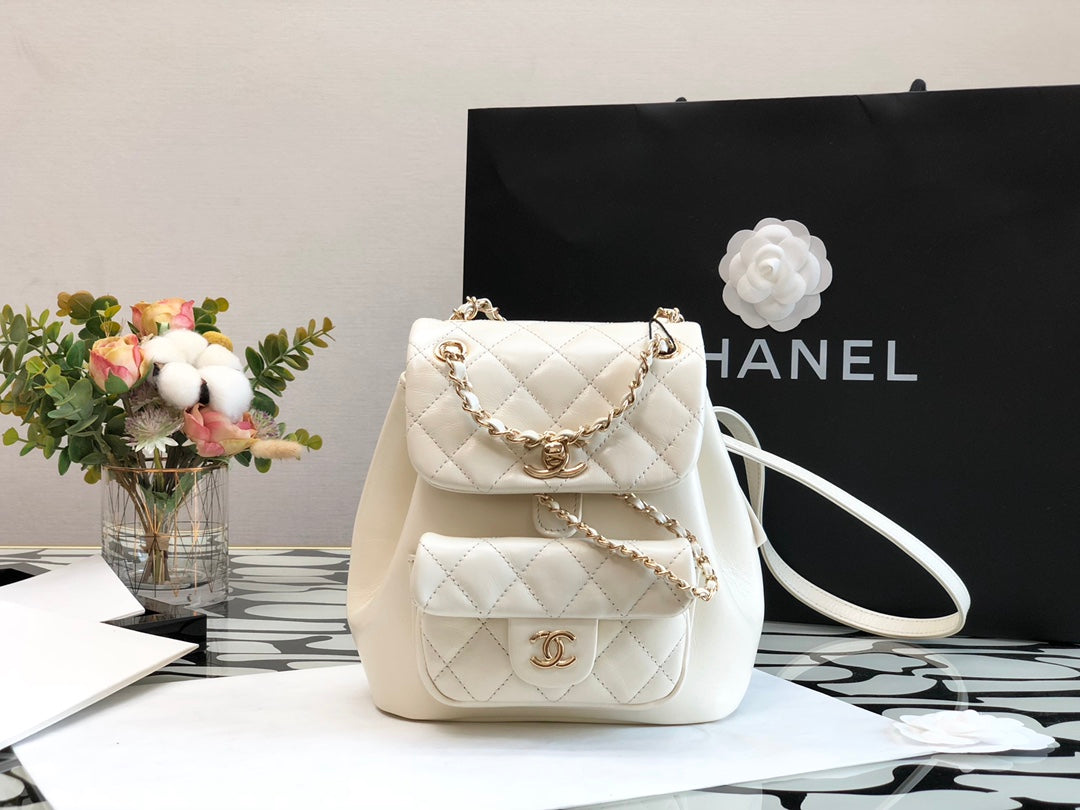 TOP CHANEL Duma Flap Backpack 18×18×12cm - Ivory