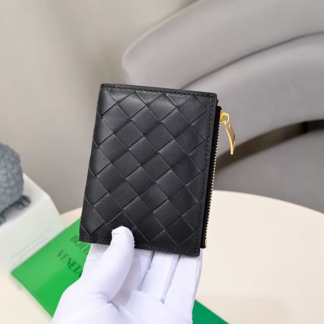 Bottega Veneta Intrecciato Small Bi-Fold Wallet (Replica)