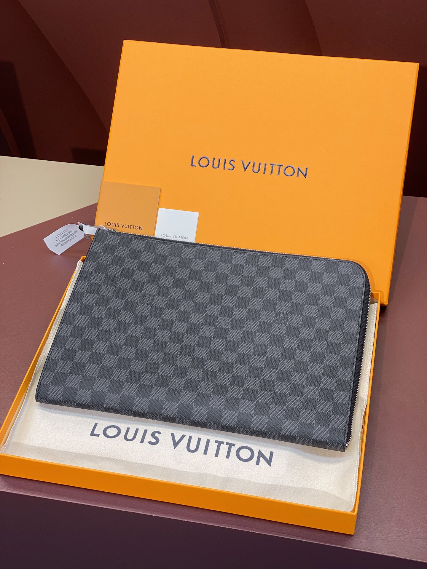 TOP Louis Vuitton LV LV Pochette Jour Handbag 27×19×1cm/35×25×2cm - Black