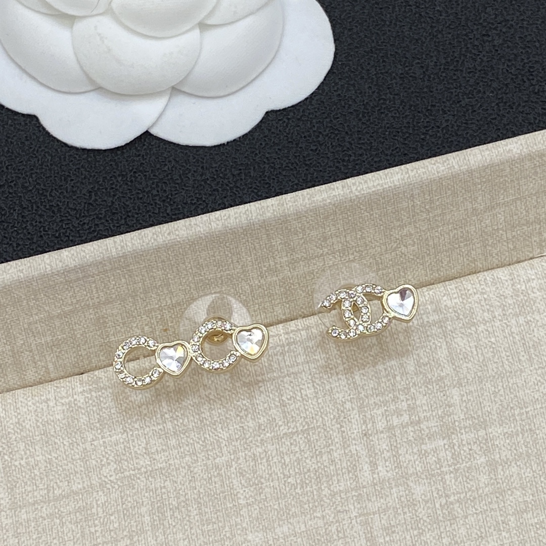 TOP CHANEL CC Diamonds Earrings - Gold