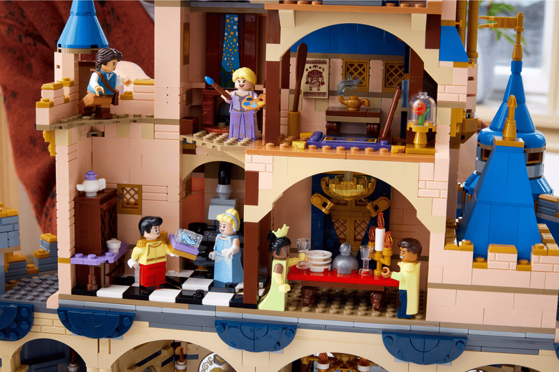 Magical Princess Castle Building Set – 4,000+ Pieces Collectors Edition 43222 thumbnail 7