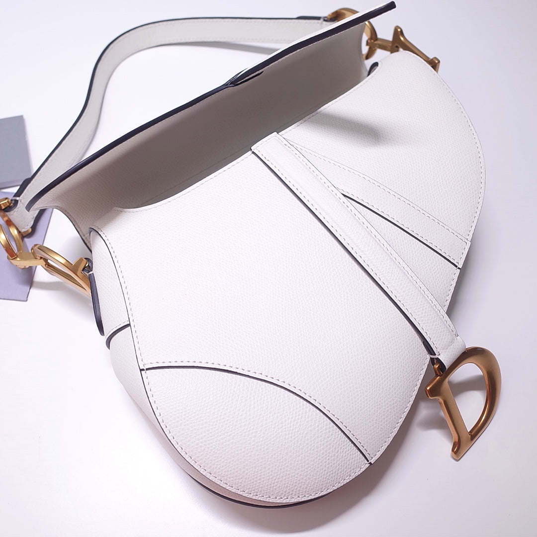 TOP Christian Dior Saddle Bag Medium - White