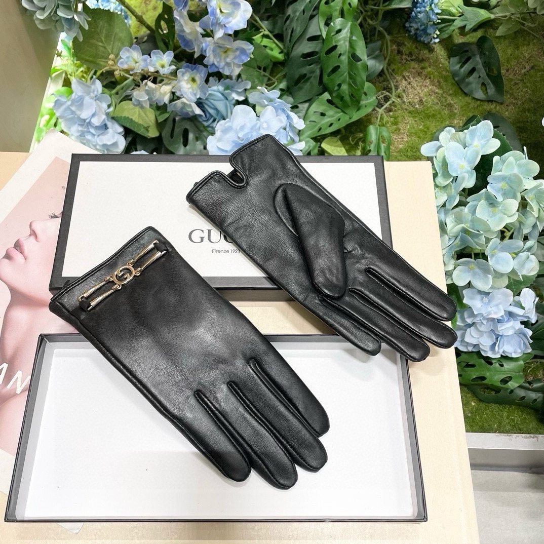 TOP GUCCI Women's  Gloves - Black