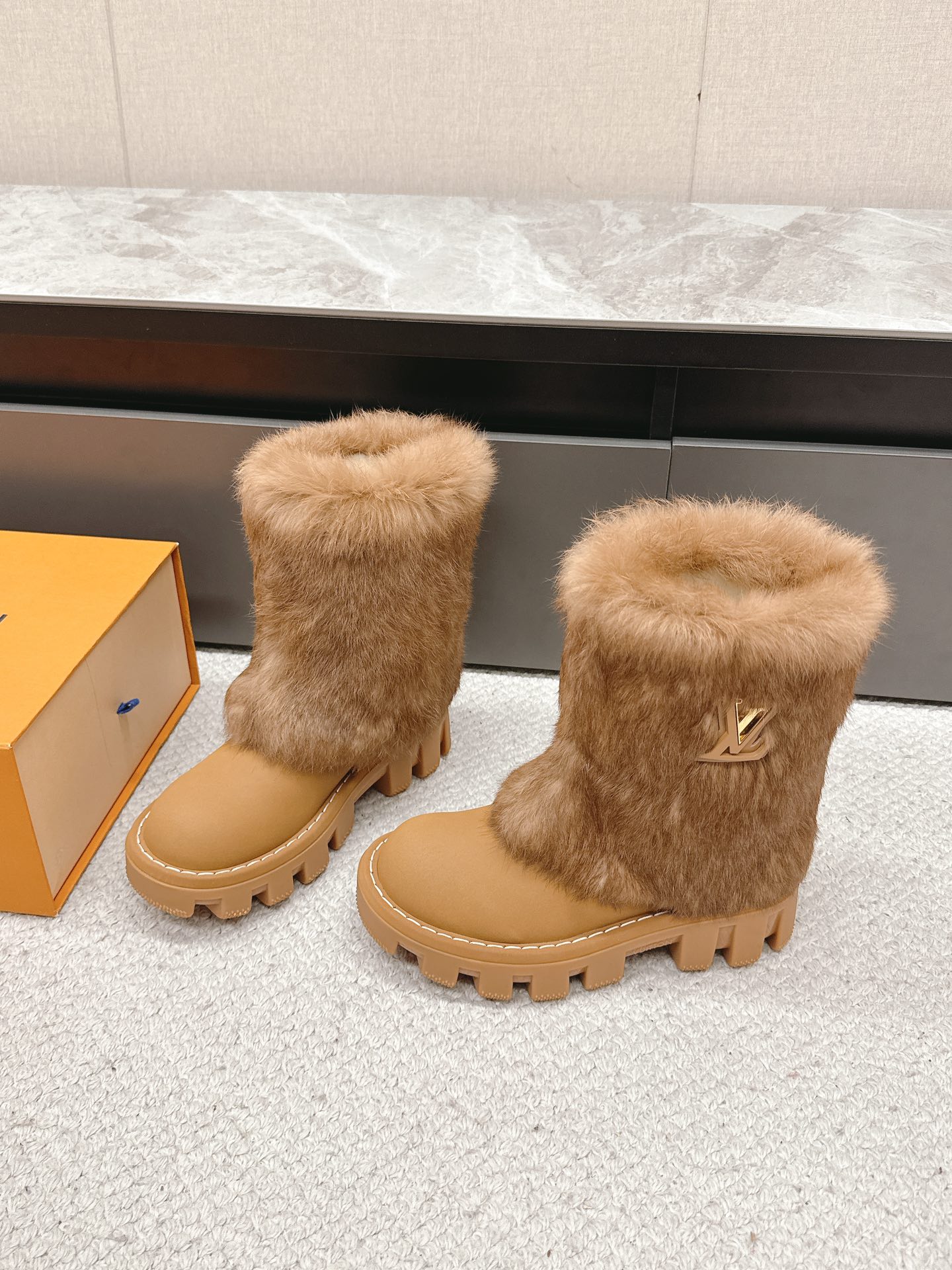 TOP Louis Vuitton LV Mauri Short Boots - 2 Colors