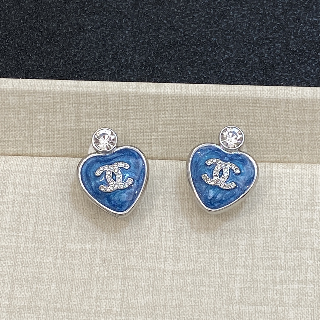 TOP CHANEL Earrings- 2 Colors