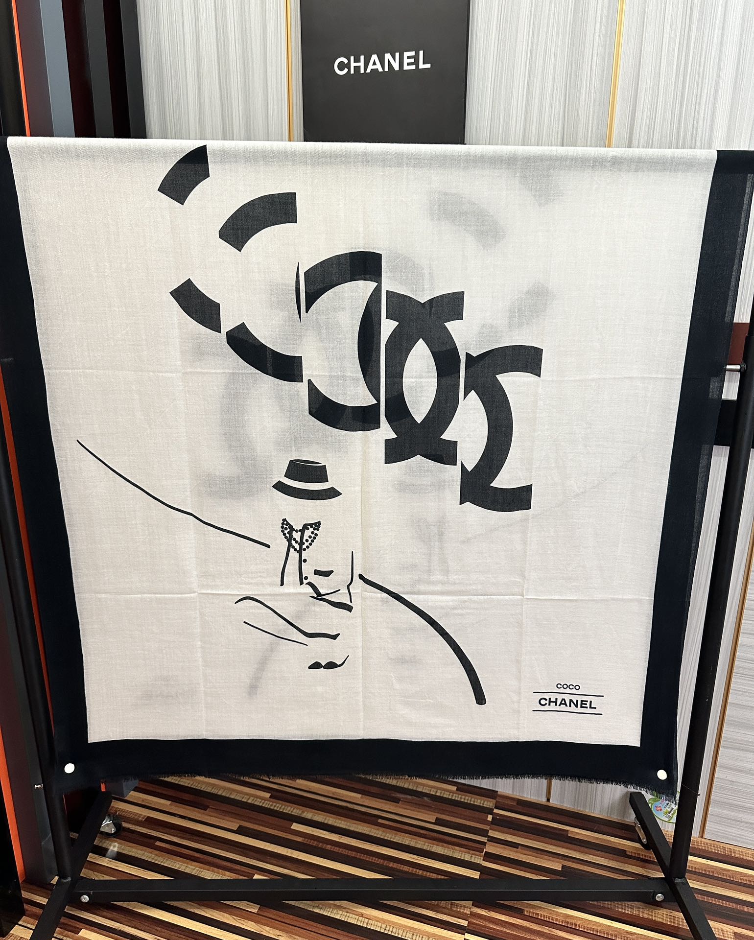 TOP CHANEL Cashmere Scarf 100x200 cm - 2 Colors
