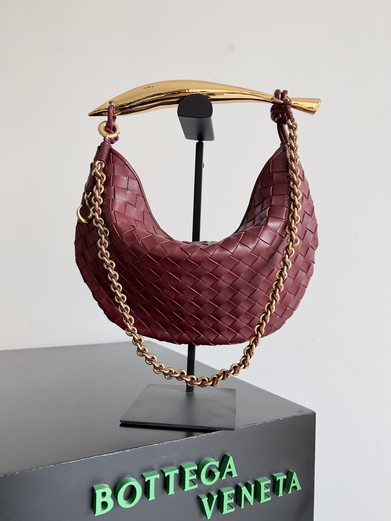 TOP Bottega Veneta BV Sardine Bag Intrecciato Weave 33 CM - 3 Colors