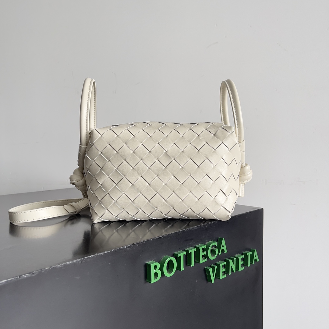 TOP Bottega Veneta BV Loop Bag 19x12x9cm - 6 Color