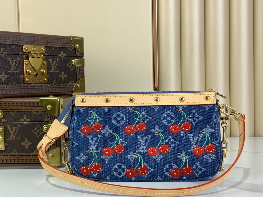 TOP Louis Vuitton LV Multi Pochette Accessoires Handbag 13 x 4 x 22 cm - Blue