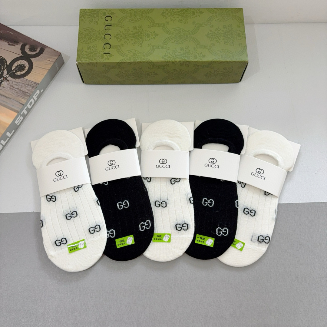 TOP GUCCI Socks - 5 Pieces as a Set