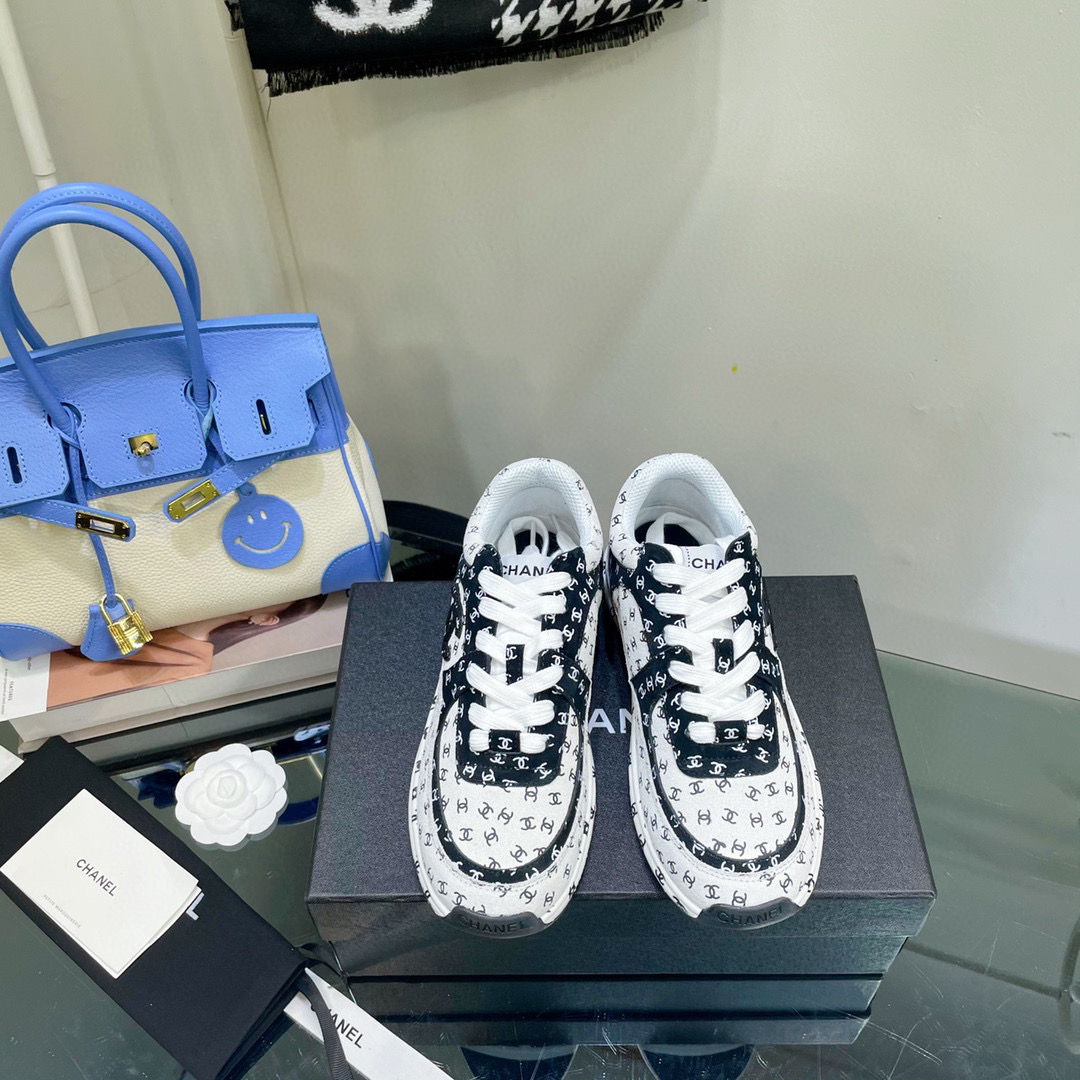 TOP CHANEL Two Tone Sneaker - 8 Clolours
