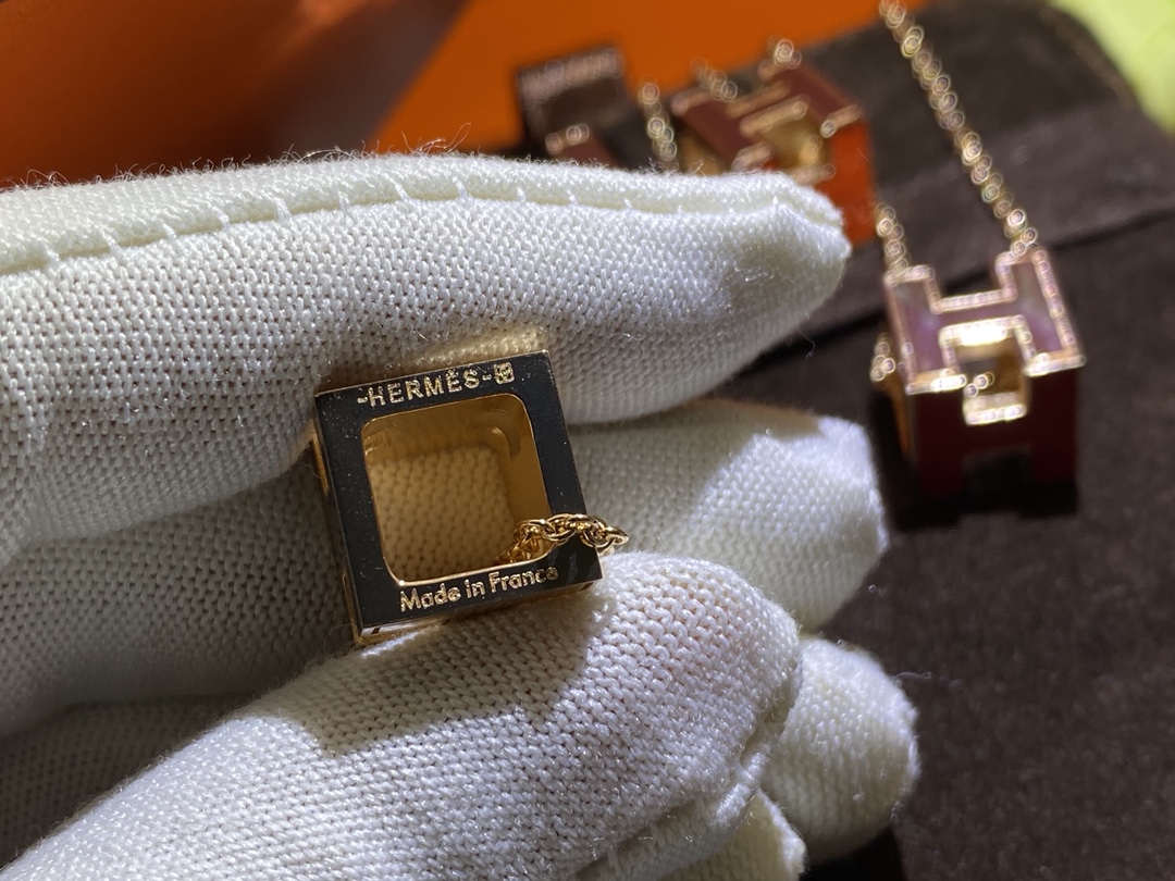 TOP HERMES H Box Necklace