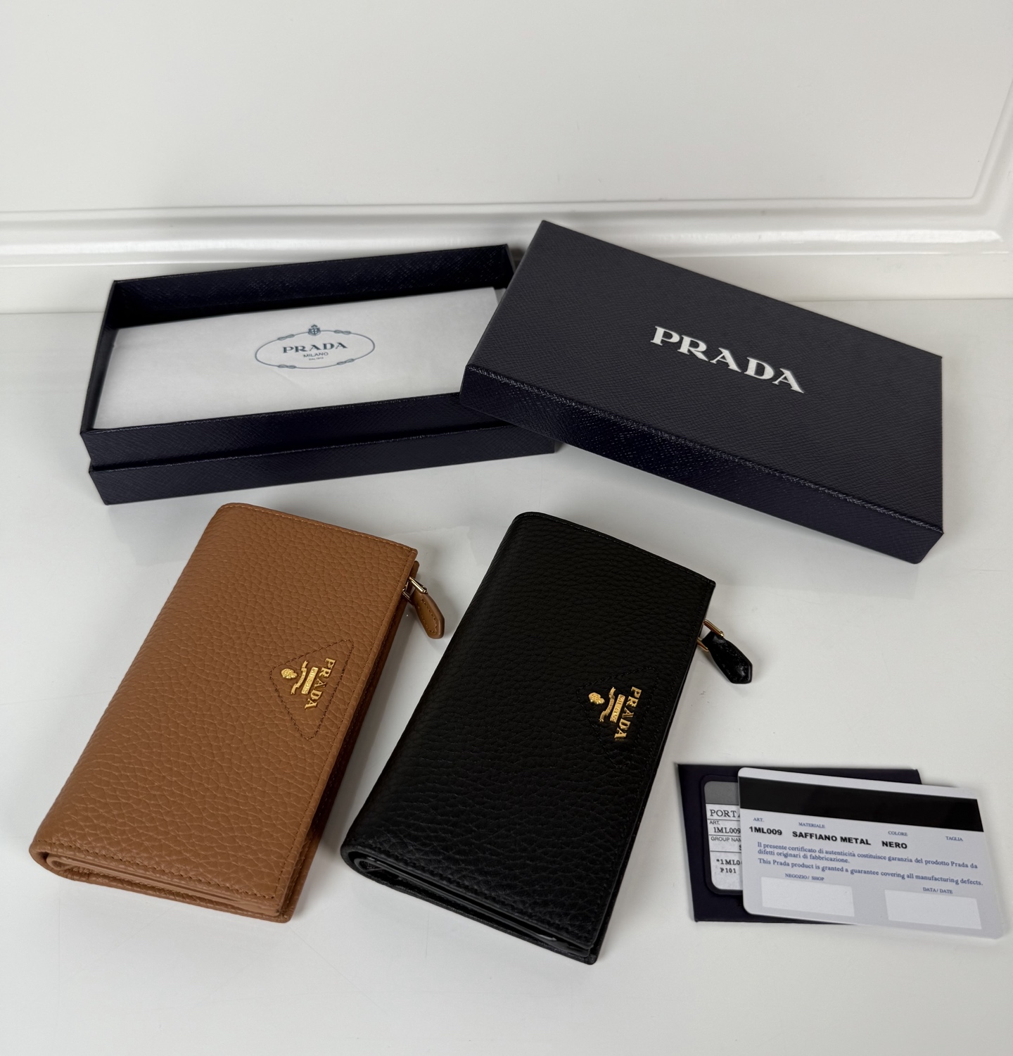 TOP PRADA Zipper Leather Wallet 16x9.5cm - 2 Color