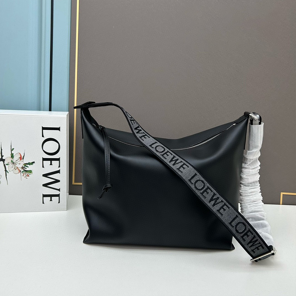 Loewe Cubi Crossbody Bag  (Replica)