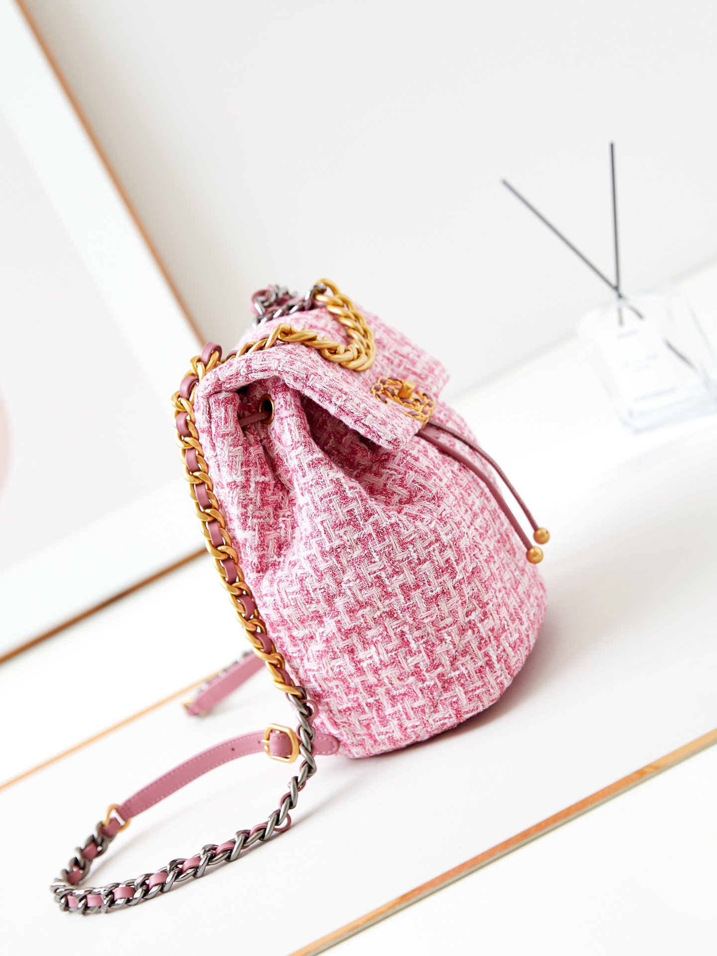 TOP CHANEL 19 Backpack Bag 26x22x16cm - Pink