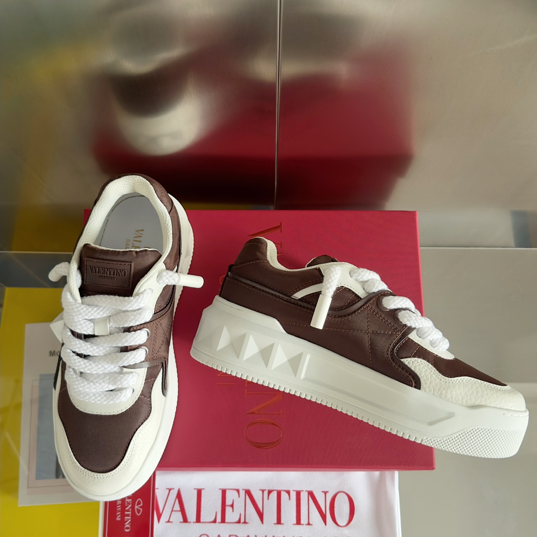 TOP VALENTINO Sneakers -3 Colors
