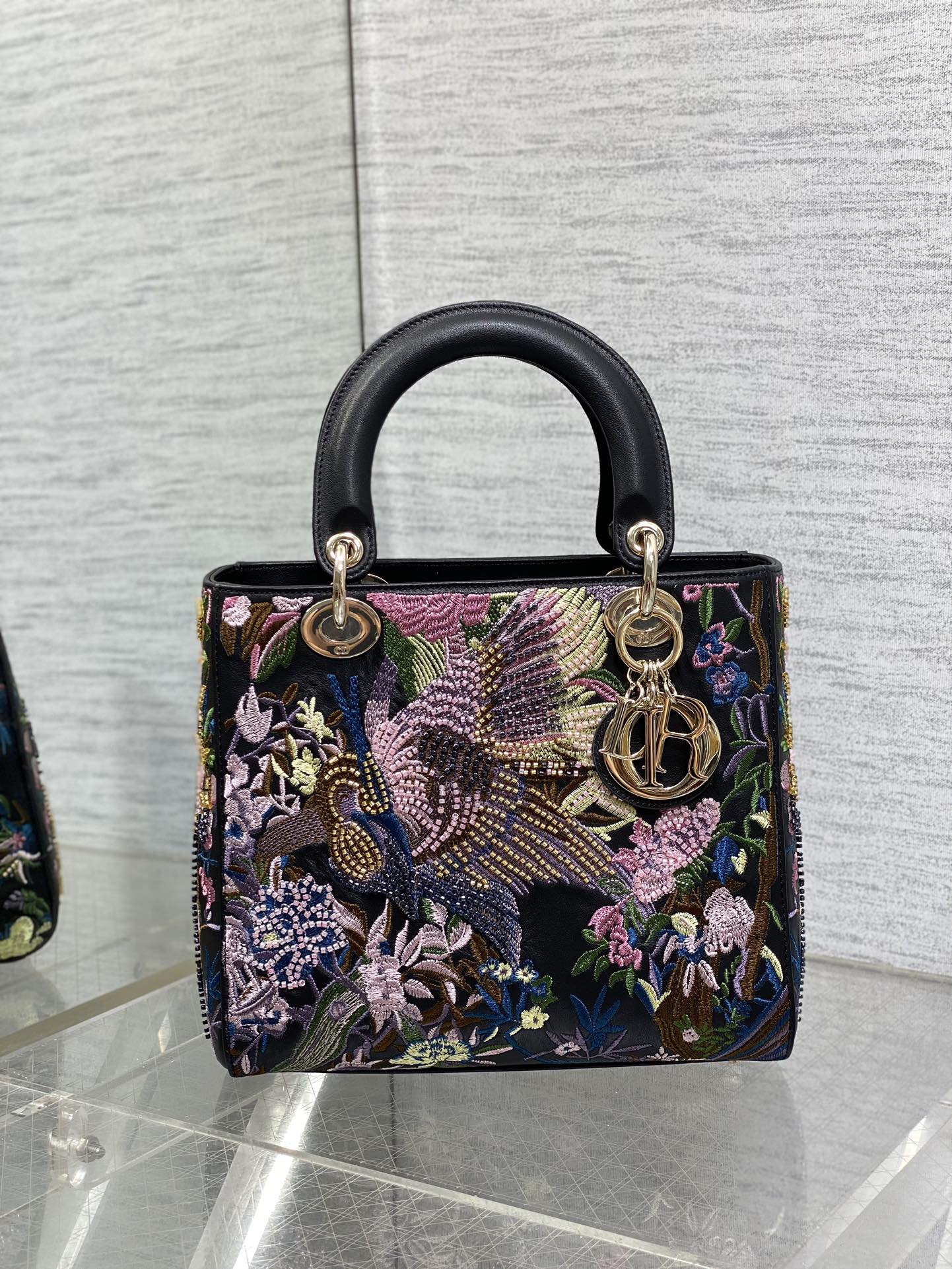 TOP Christian Dior Medium Lady Dior Bag 24x20x11cm Embroidered Flowers Beads