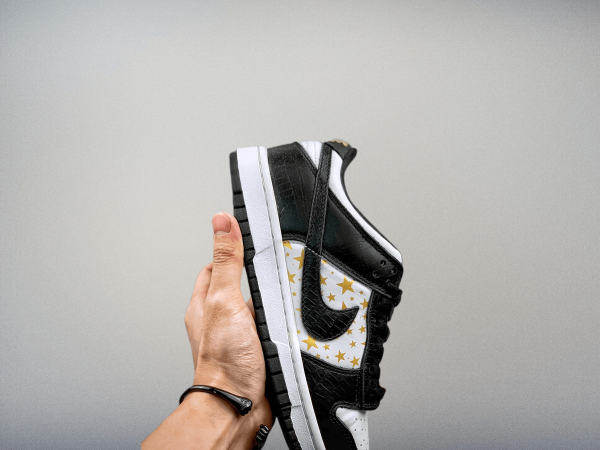 Superme x Dunk SB Low “Black Stars”(Replica)