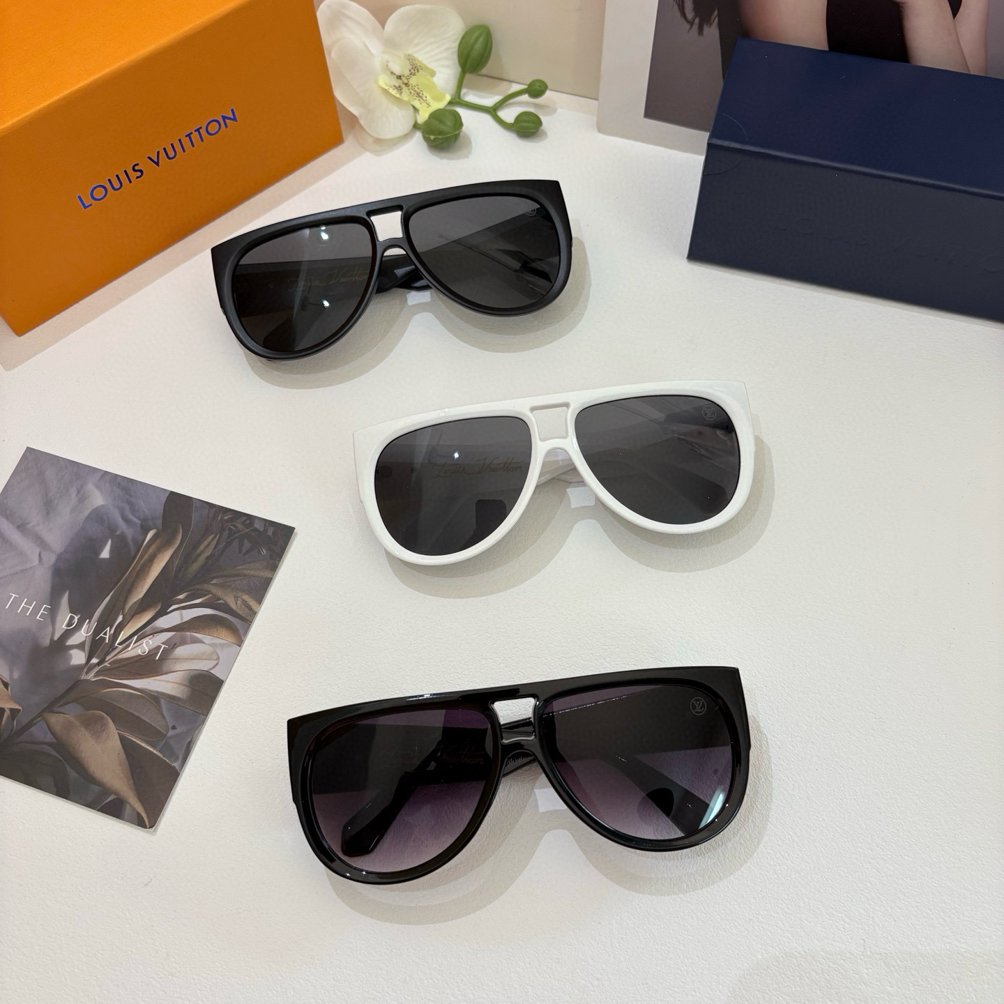 TOP Louis Vuitton LV Sunglasses - 3 Colors