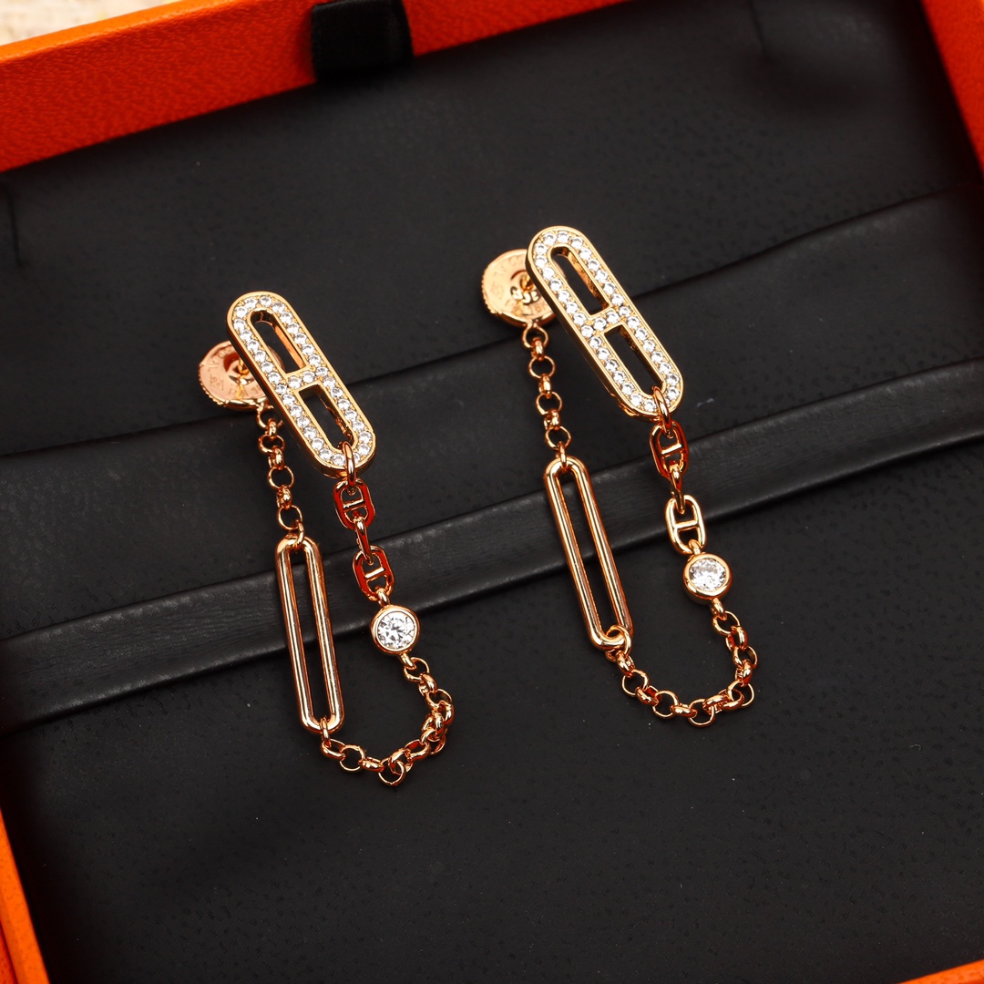 TOP HERMES Pig Nose Diamond Earrings