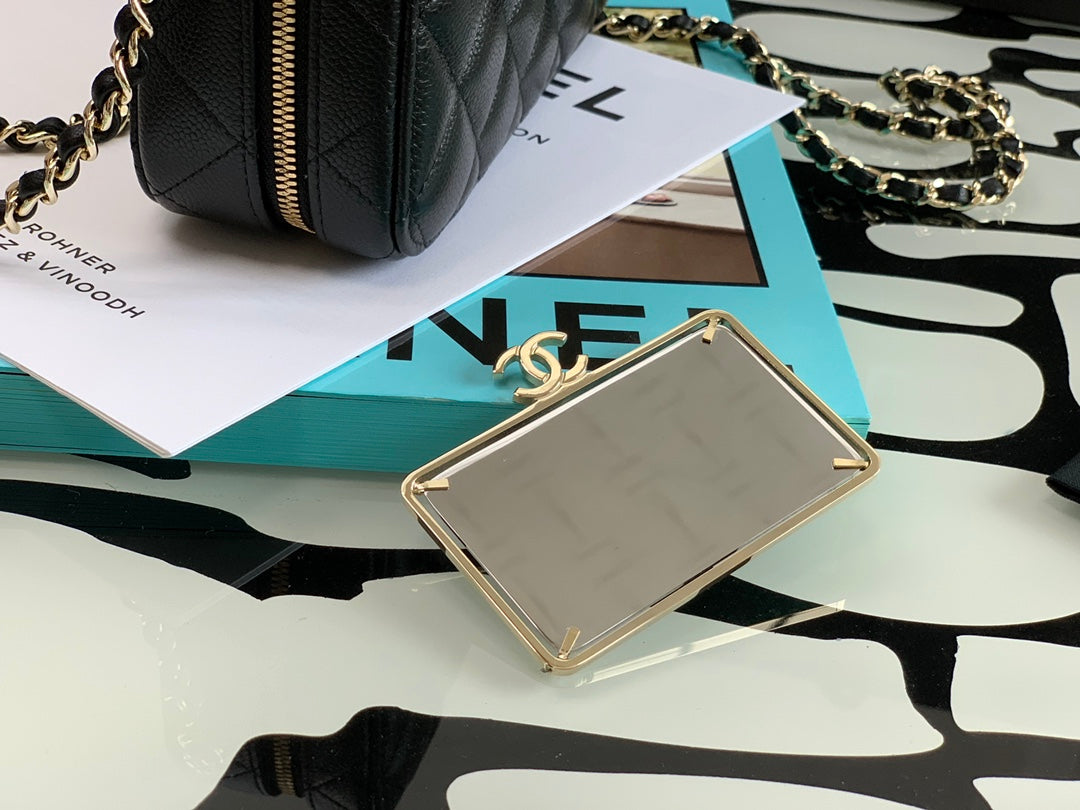 TOP CHANEL Vanity With Pull Out Mirror Small  - Black