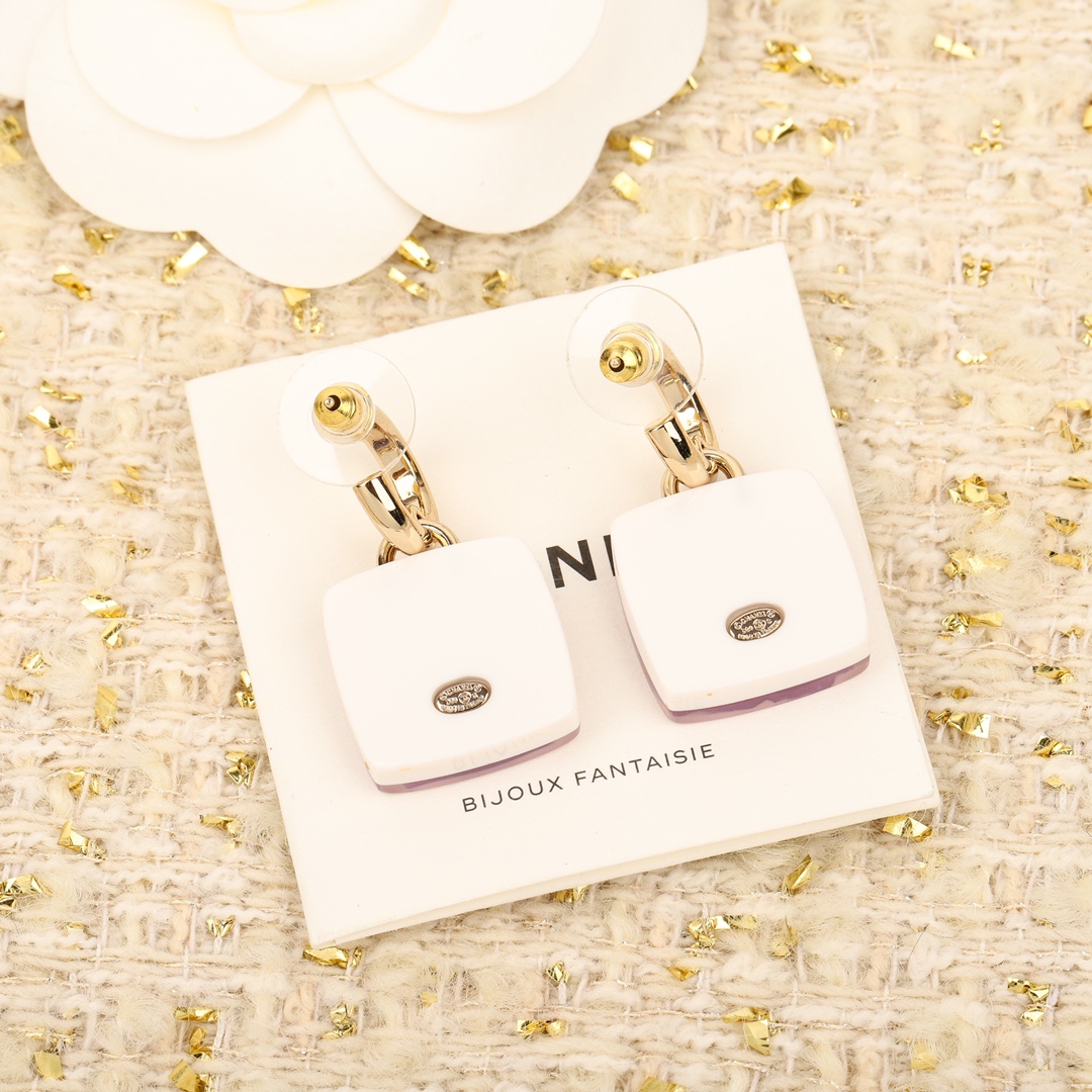 TOP CHANEL Earrings-Pink