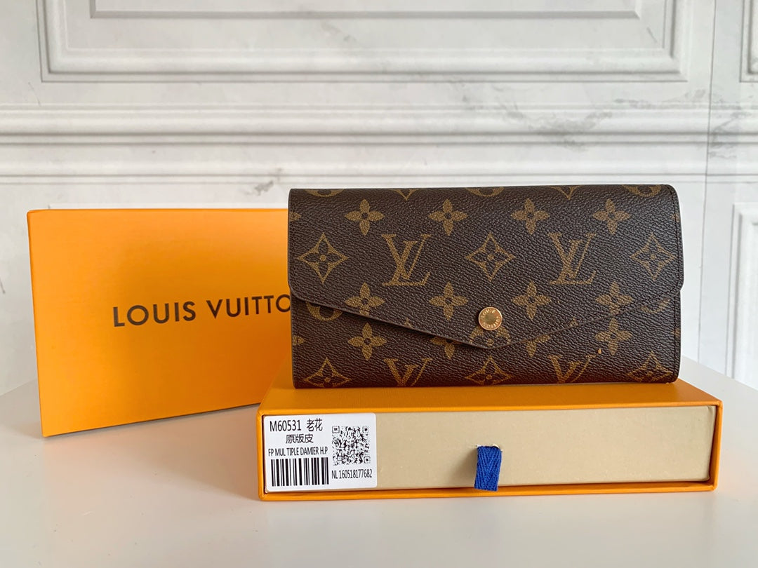 TOP Louis Vuitton LV L*V Monogram Sarah Wallet - Brown