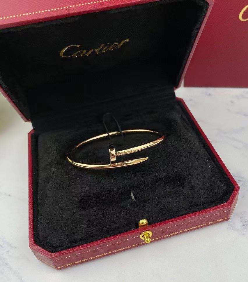 TOP Cartier Just Un Clou Bracelet - 3 Color