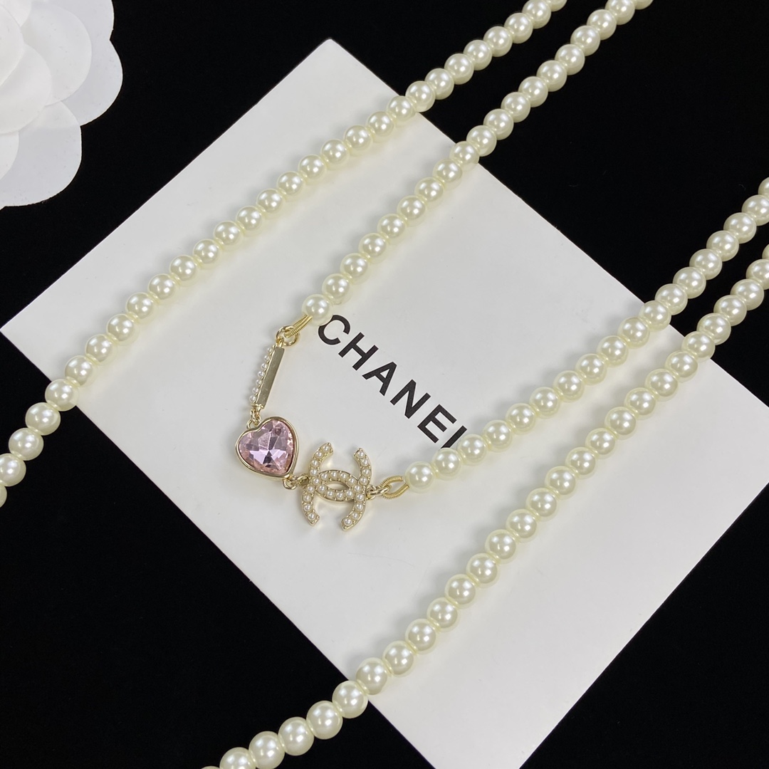 TOP CHANEL Long Pearl Necklace