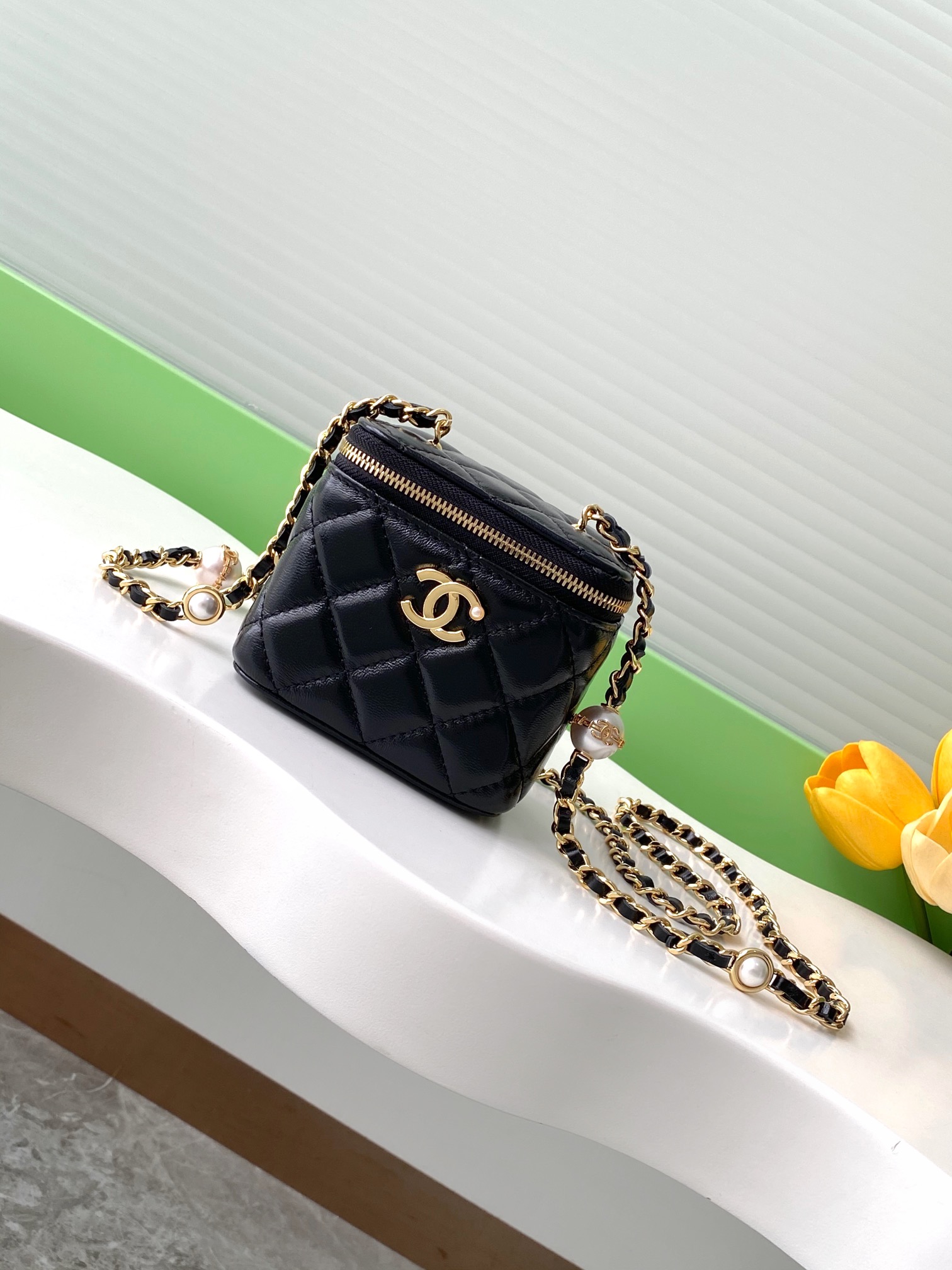 TOP CHANEL Vanity Case Lambskin with Pearls 8.5x11x7cm/10x17x8cm - 4 Color