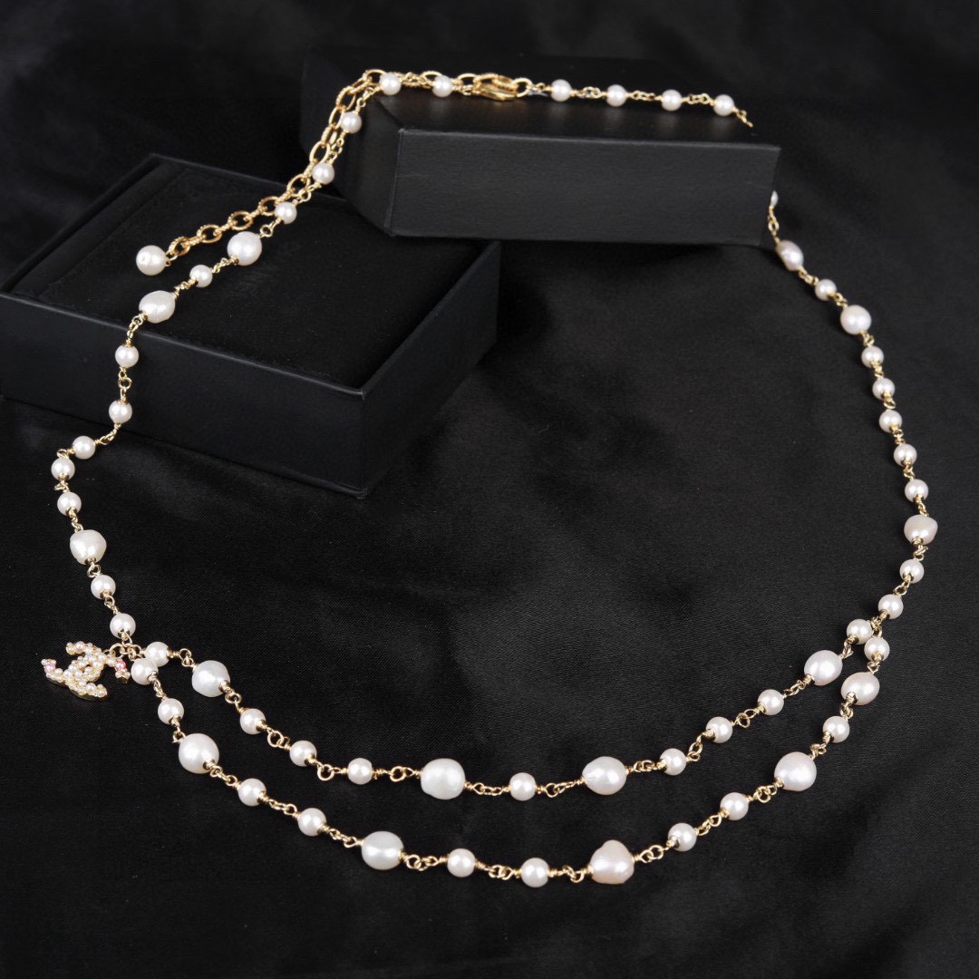 TOP CHANEL Pearl Waist Chain
