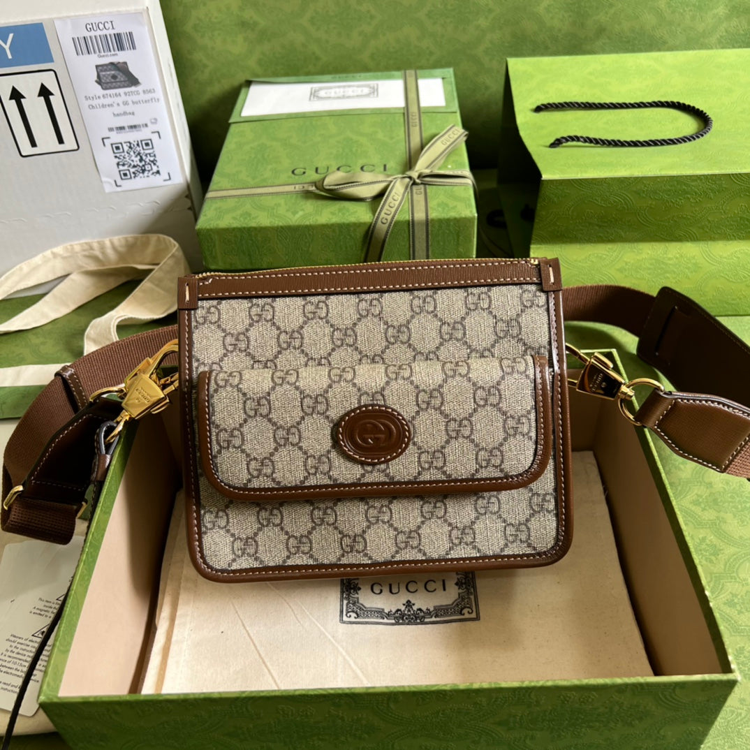 TOP GUCCI G*G Messenger Bag w/ Interlocking G - Black