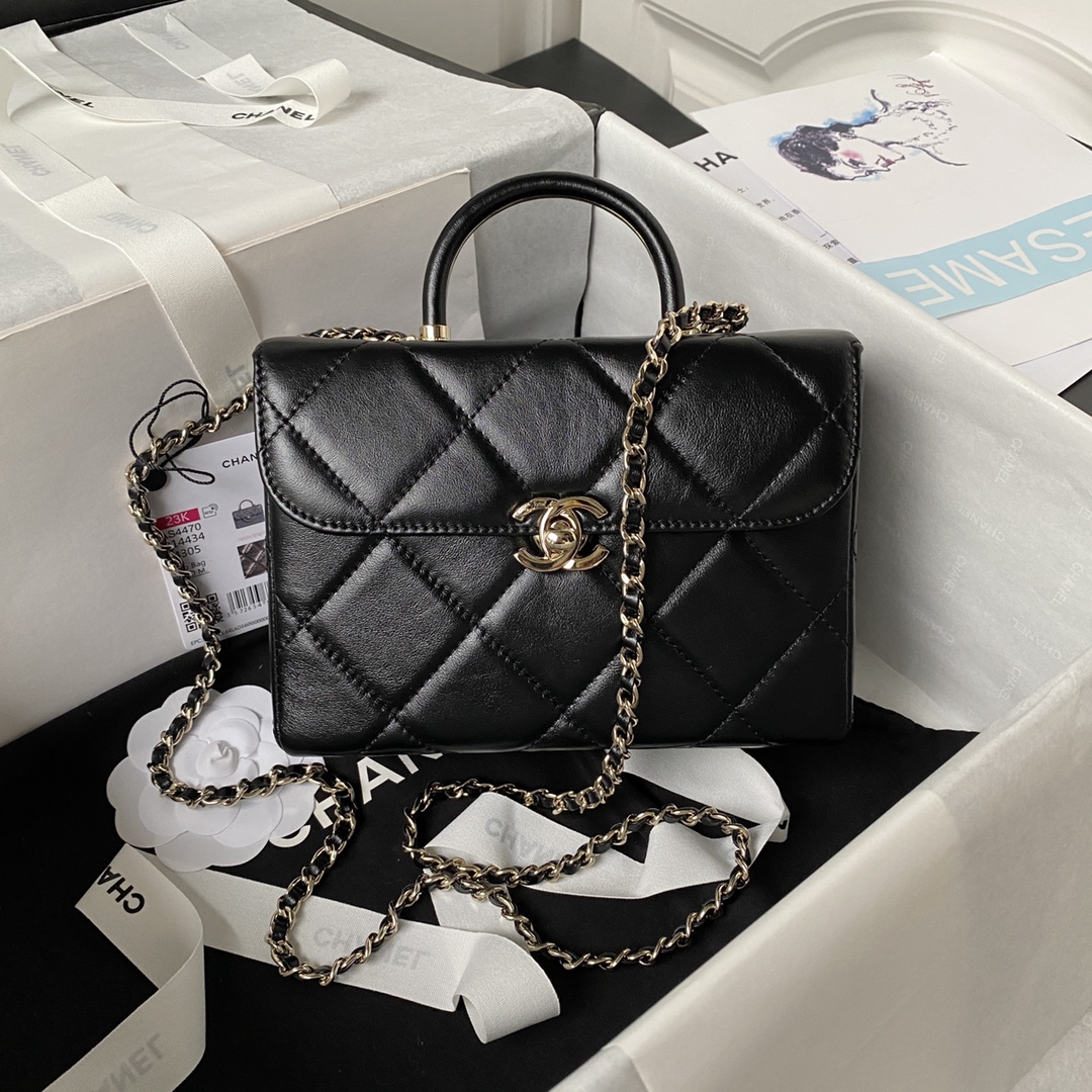 TOP CHANEL 23k Autumn And Winter CoCo Handle Bag Trendy Quilted 13.5×19×8 cm - GHW
