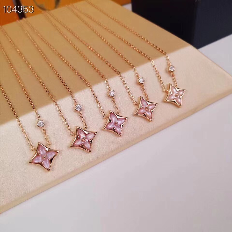 TOP Louis Vuitton Color Blossom BB Star Neacklace