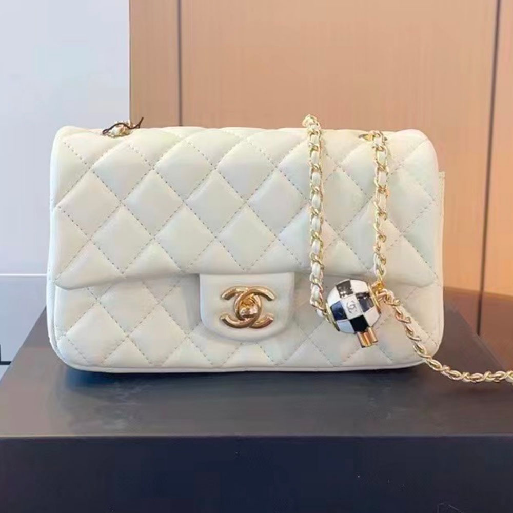 Chanel   Quilted Enamel CC Pearl Crush Mini Flap Black(Replica)