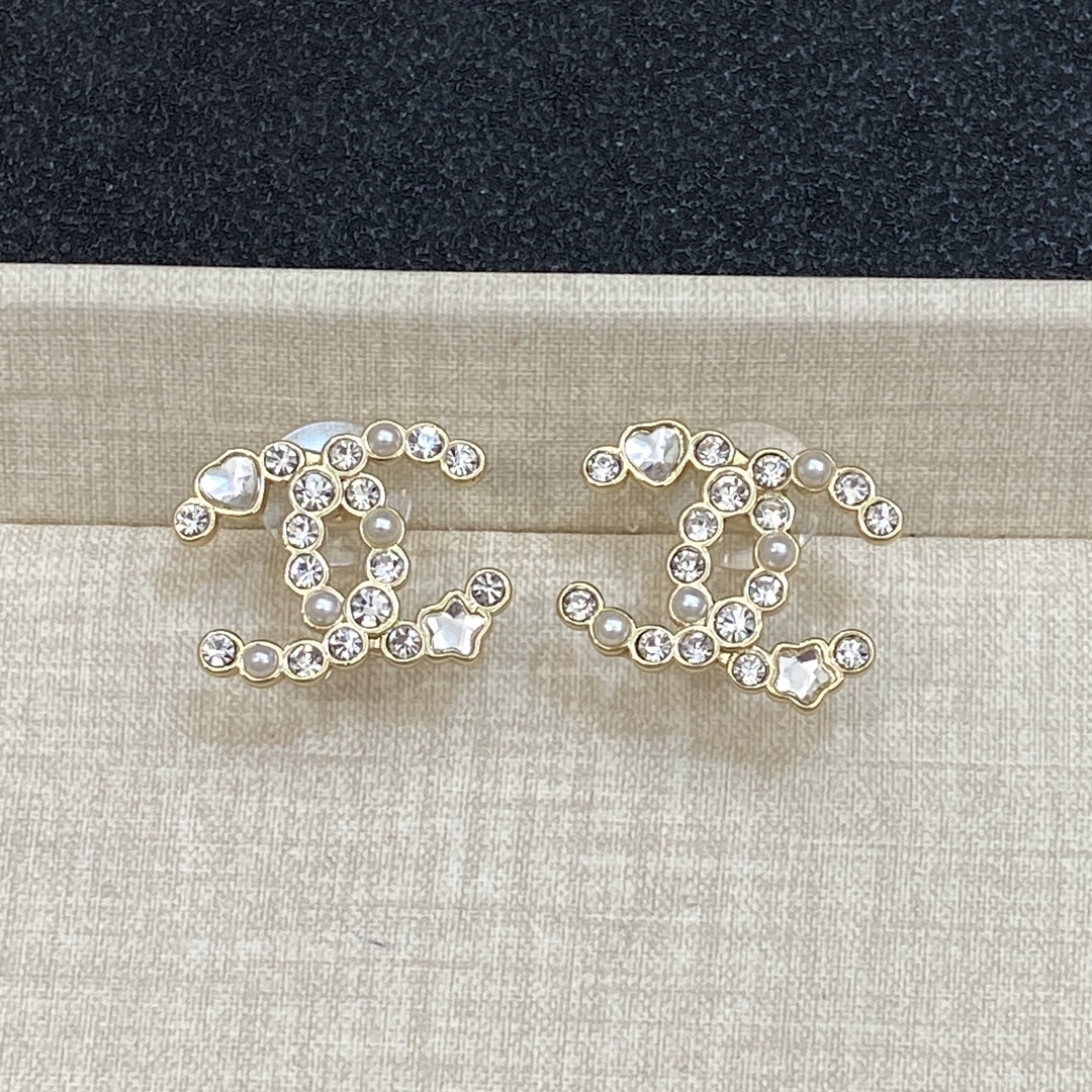 TOP CHANEL Earrings- 2 Colors