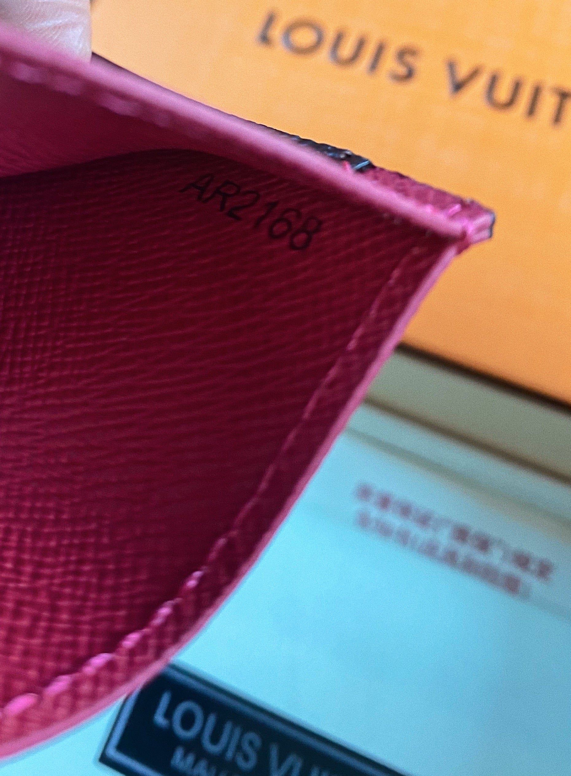 TOP Louis Vuitton LV LV Card Holder