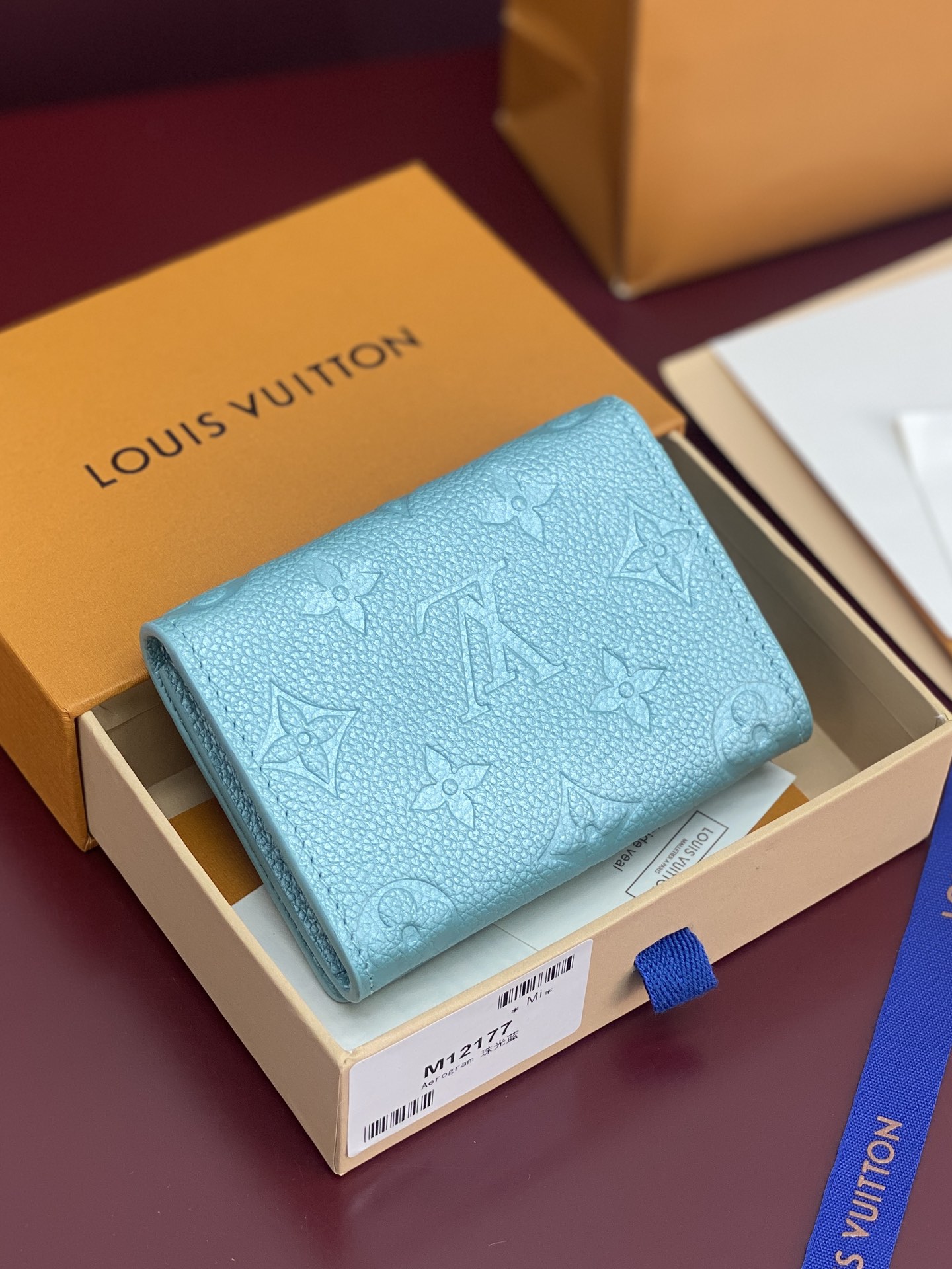 TOP Louis Vuitton LV Ski Card Holder 10.5x8x1cm - Pearlescent Blue