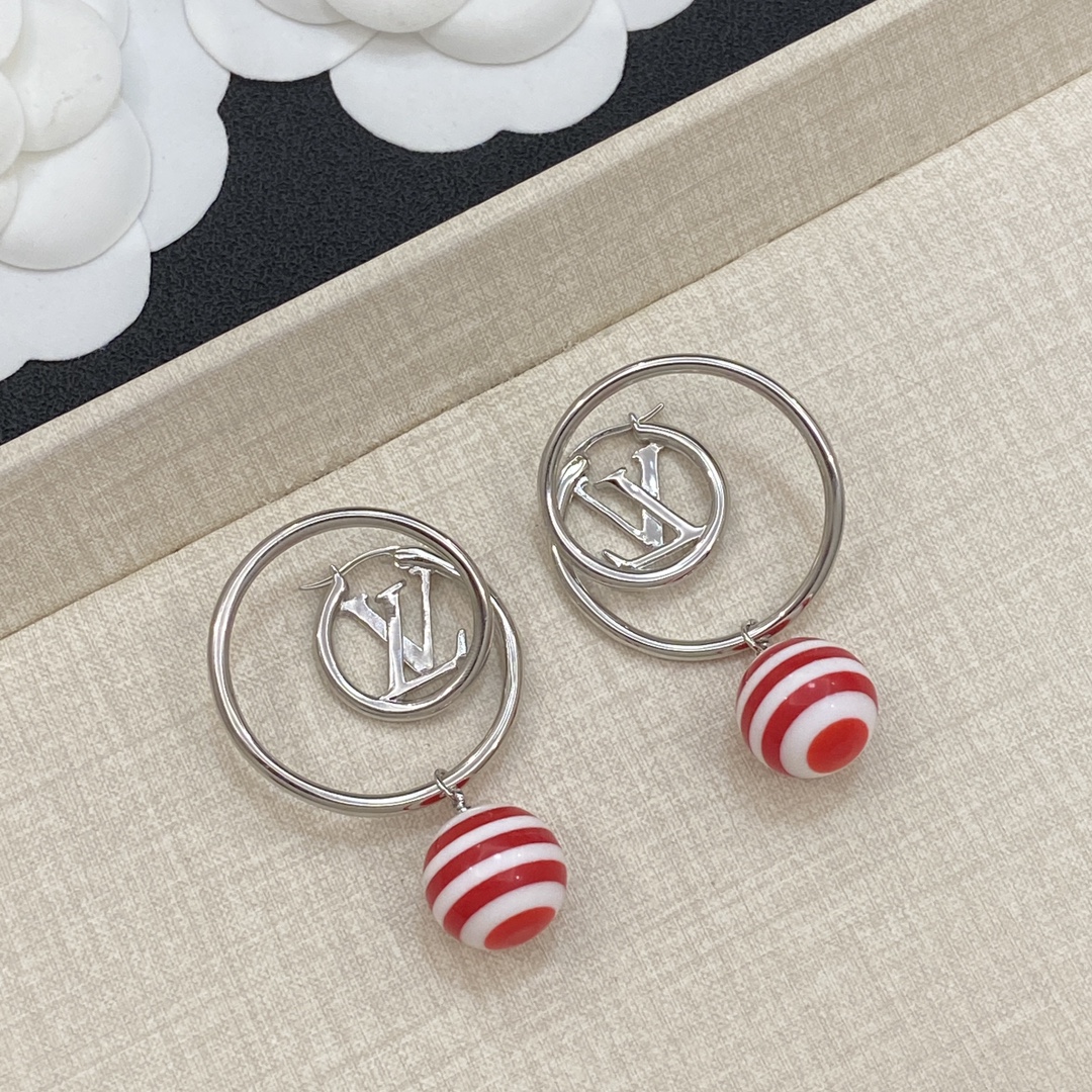 TOP Louis Vuitton LV Earrings - 2 Color