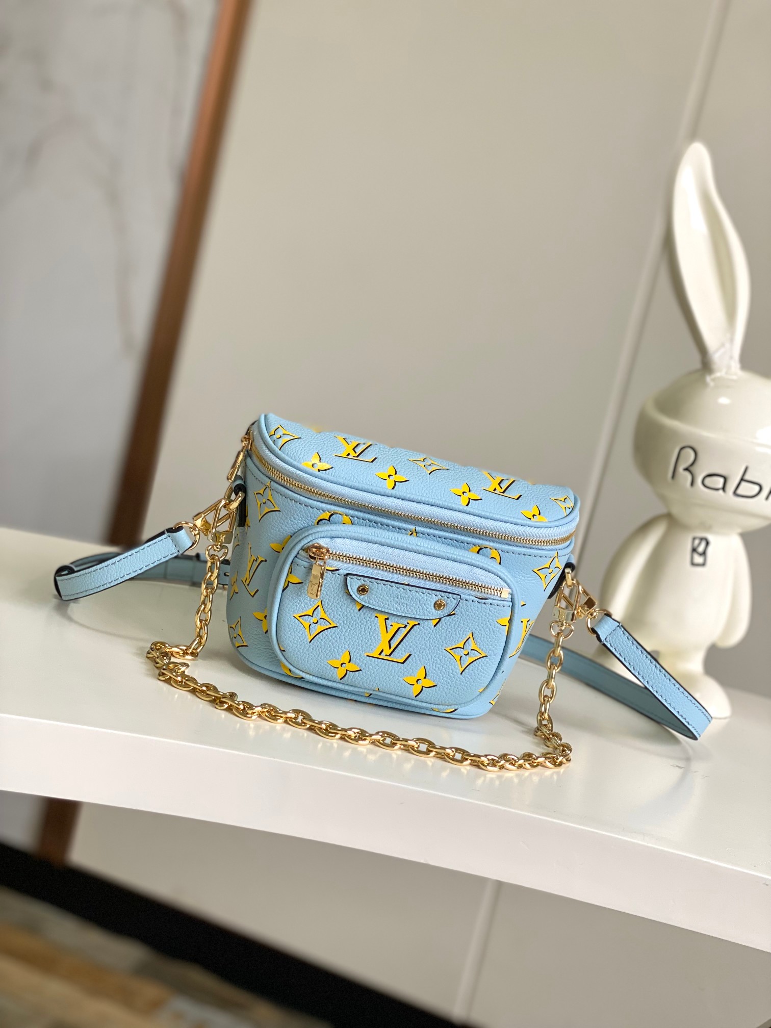 TOP Louis Vuitton LV Gradient Bum Bag Monogram Empreinte 17x12x9.5cm - Blue