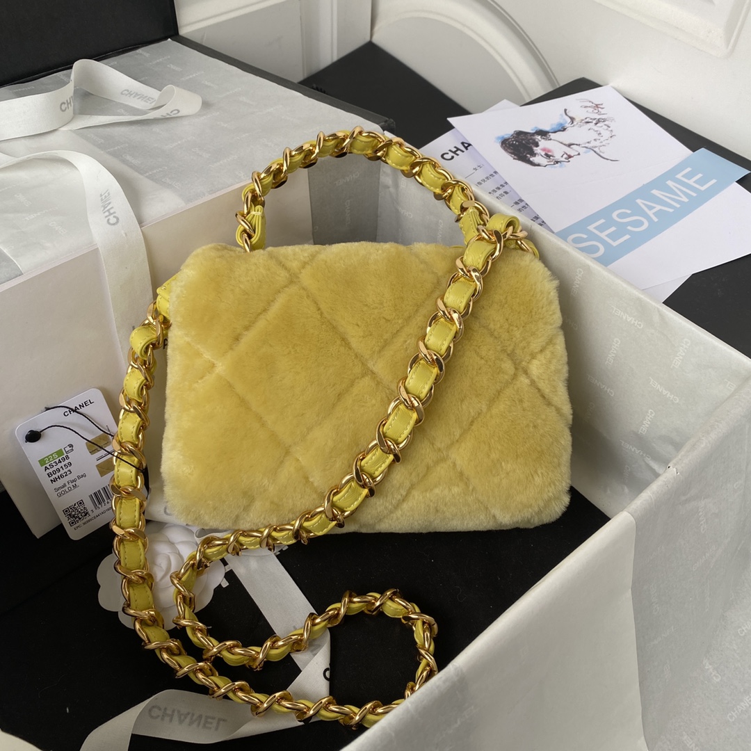 TOP CHANEL Classic Flap Bag Wool 15 X 20.5 X 8 cm - Yellow & GHW